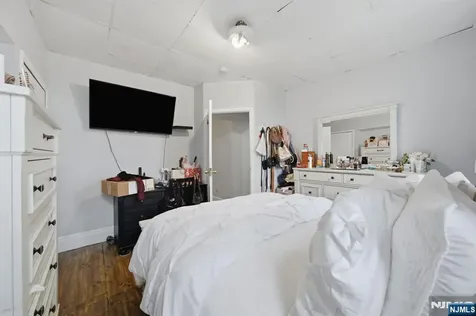 267 Walker Street Fairview NJ 07022