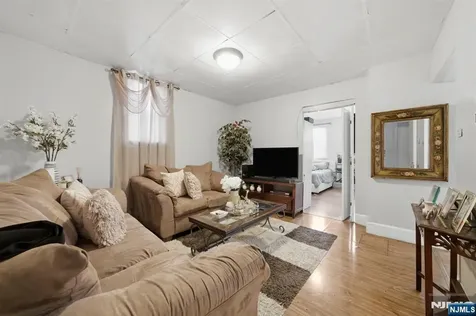 267 Walker Street Fairview NJ 07022