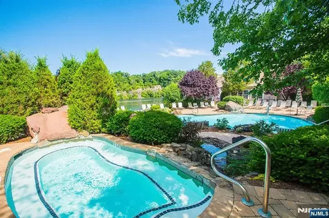 69 Magnolia Way North Haledon NJ 07508