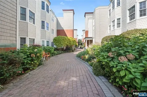 226 The Promenade Edgewater NJ 07020