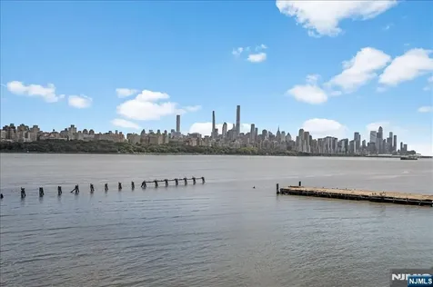 226 The Promenade Edgewater NJ 07020