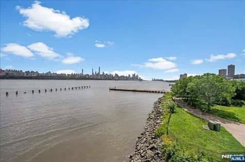 226 The Promenade Edgewater NJ 07020