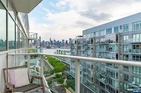 800 Ave At Port Imperial Boulevard Weehawken NJ 07086