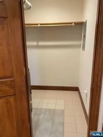 4 Hamilton Avenue Lodi NJ 07644