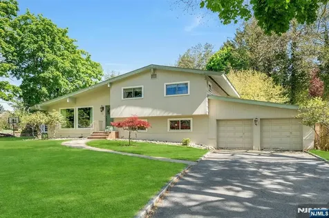 60 Oak Street Harrington Park NJ 07640