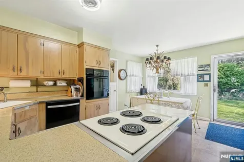 60 Oak Street Harrington Park NJ 07640