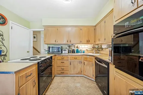 60 Oak Street Harrington Park NJ 07640