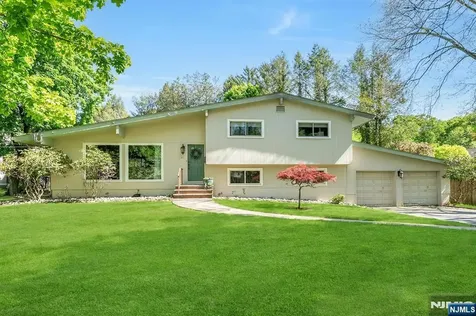 60 Oak Street Harrington Park NJ 07640