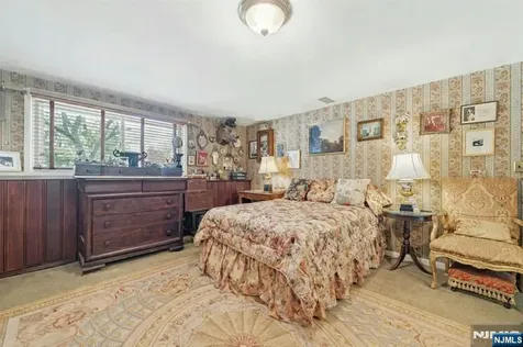 60 Oak Street Harrington Park NJ 07640
