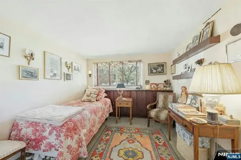 60 Oak Street Harrington Park NJ 07640