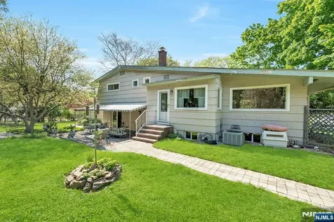 60 Oak Street Harrington Park NJ 07640