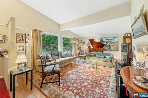 60 Oak Street Harrington Park NJ 07640