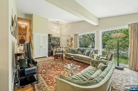 60 Oak Street Harrington Park NJ 07640