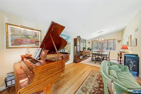 60 Oak Street Harrington Park NJ 07640