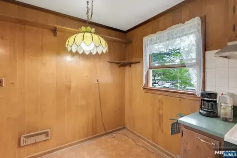 335 Bradley Avenue Northvale NJ 07647