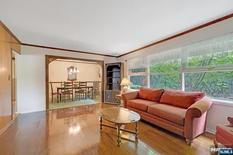 335 Bradley Avenue Northvale NJ 07647