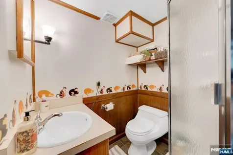 335 Bradley Avenue Northvale NJ 07647