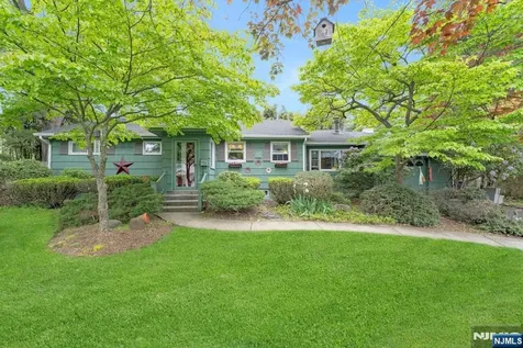 335 Bradley Avenue Northvale NJ 07647