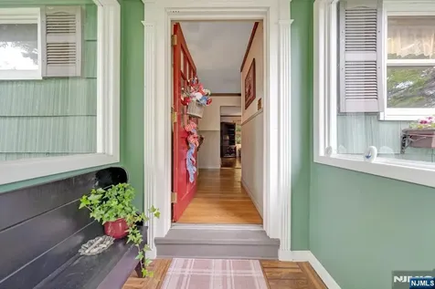 335 Bradley Avenue Northvale NJ 07647