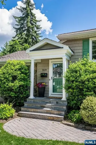 169 Hillman Avenue Glen Rock NJ 07452