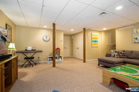 169 Hillman Avenue Glen Rock NJ 07452