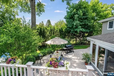 169 Hillman Avenue Glen Rock NJ 07452