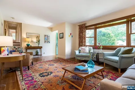 169 Hillman Avenue Glen Rock NJ 07452