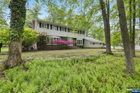 7 Ellsworth Terrace Montvale NJ 07645