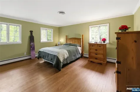 7 Ellsworth Terrace Montvale NJ 07645