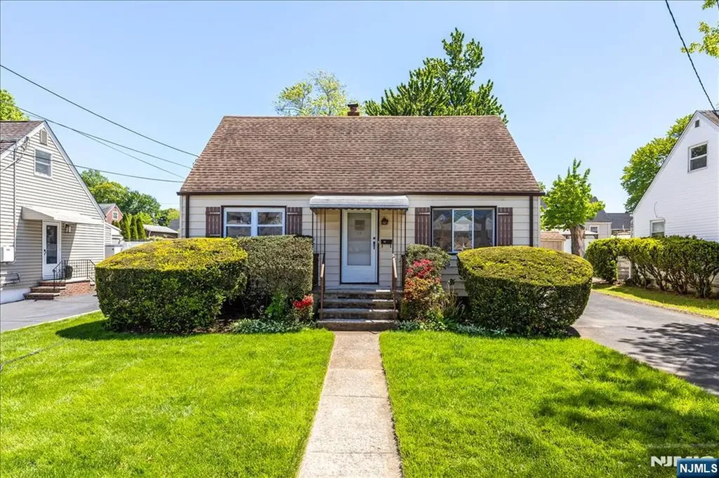 23 Riverdale Avenue Belleville NJ 07109
