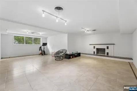 4 Barberry Way Essex Fells NJ 07021