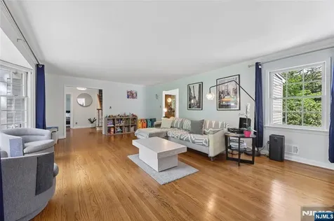 4 Barberry Way Essex Fells NJ 07021