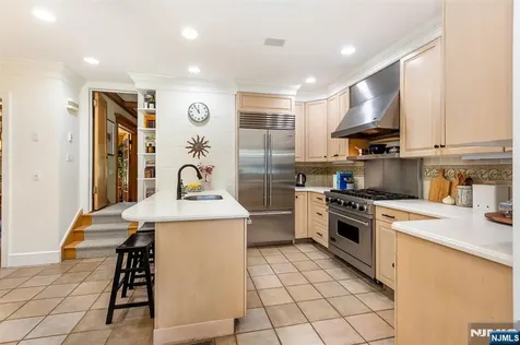 132 Christopher Montclair NJ 07042