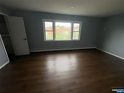 10 Strong Street Wallington NJ 07057