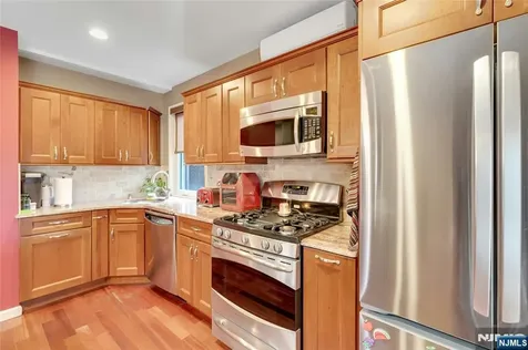 1130 Edgewood Lane Fort Lee NJ 07024