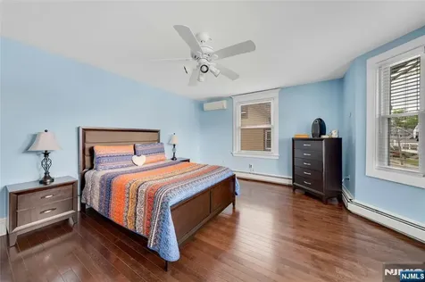 1130 Edgewood Lane Fort Lee NJ 07024
