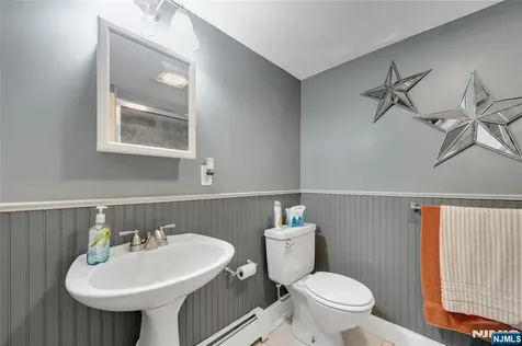 1130 Edgewood Lane Fort Lee NJ 07024