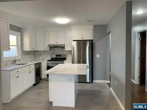 9006 Palisade Plaza North Bergen NJ 07047