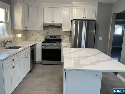 9006 Palisade Plaza North Bergen NJ 07047