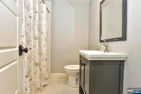 523 Ewing Avenue Franklin Lakes NJ 07417