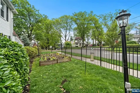 117 North Road Nutley NJ 07110