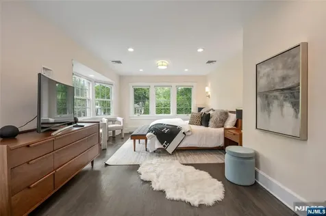 151 West End Avenue Ridgewood NJ 07450