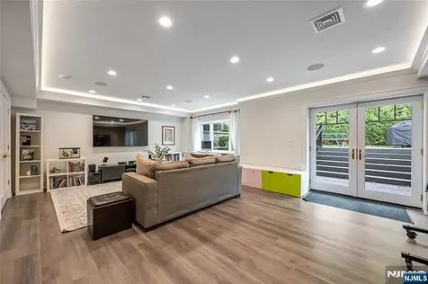 151 West End Avenue Ridgewood NJ 07450