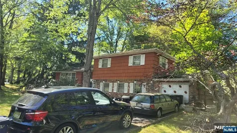 283 Cambridge Road Hillsdale NJ 07642