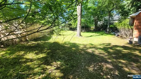 283 Cambridge Road Hillsdale NJ 07642