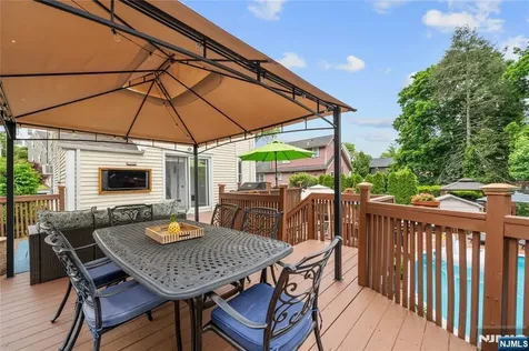 15 Valley Road Nutley NJ 07110
