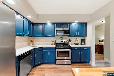 40 Lexington Lane West Milford NJ 07480