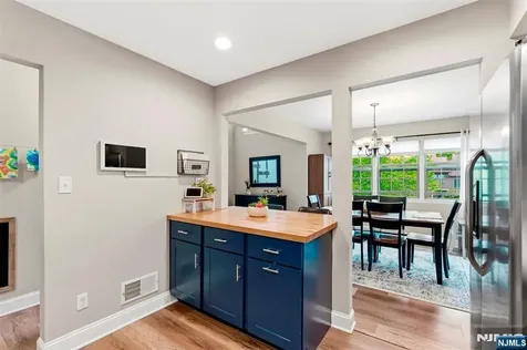 40 Lexington Lane West Milford NJ 07480