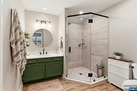 40 Lexington Lane West Milford NJ 07480