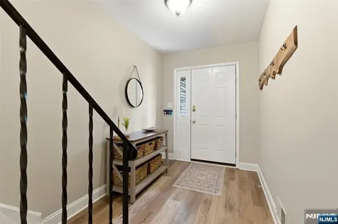 40 Lexington Lane West Milford NJ 07480